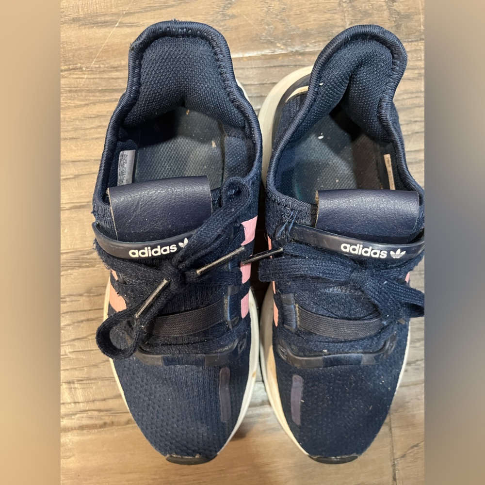 Girls Adidas U Path Run Navy Pink Sneakers - Picture 8 of 11